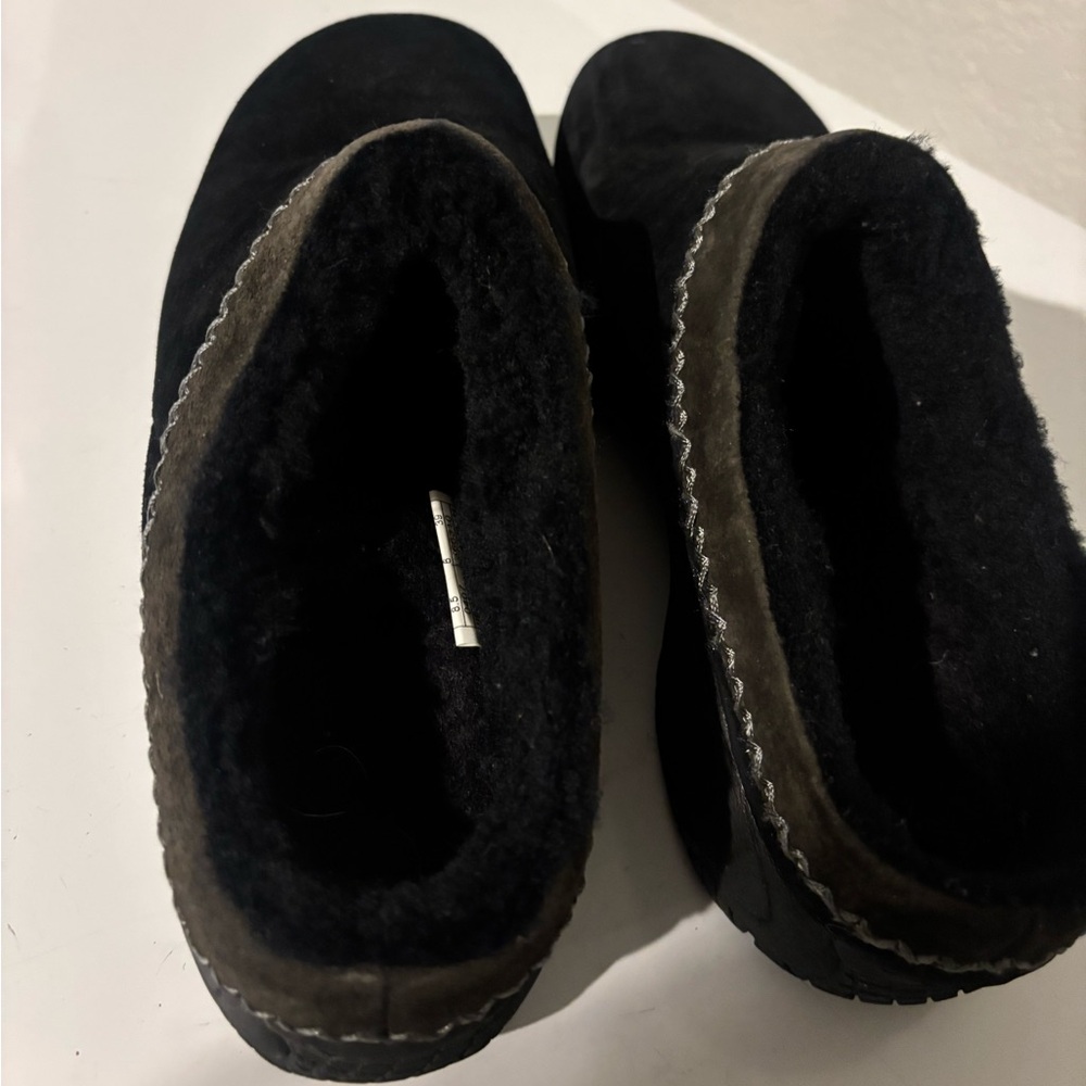 Merrell Shoes 👞 - Picture 3 of 4